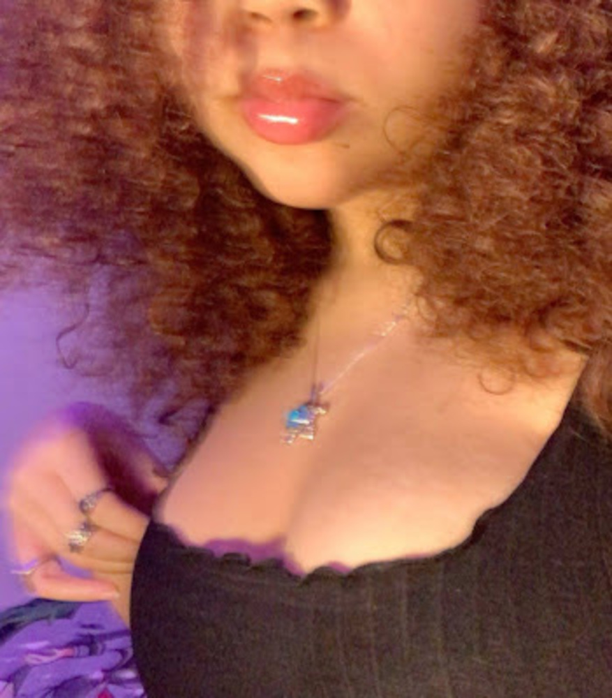 Meet your Posher, Dazia